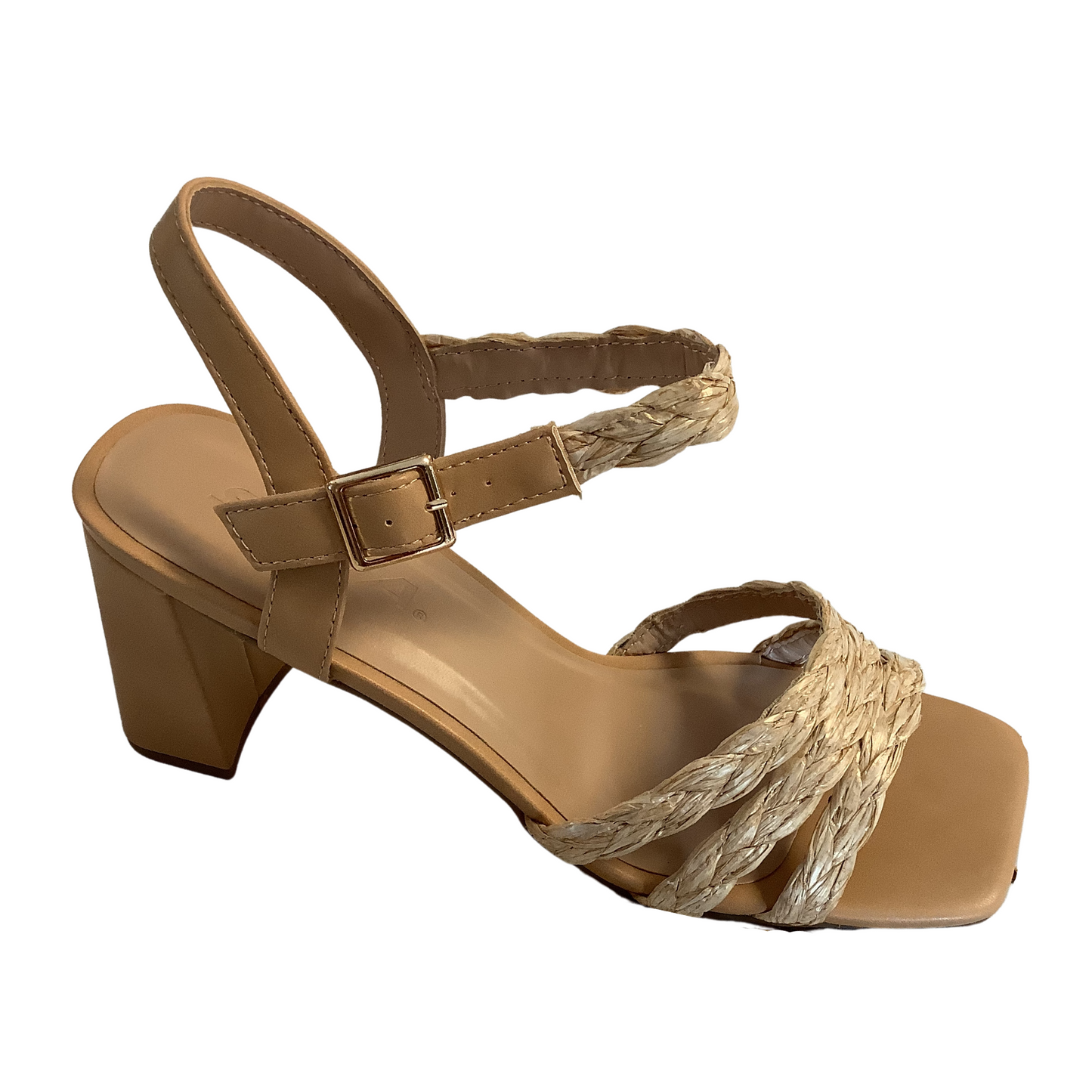 The Nitsa is the perfect heel for any occasion. Crafted with a strappy design in a nude color, this style of shoe will add a touch of sophistication to any outfit. The ideal balance between comfort and style will make these heels your go-to for all events.