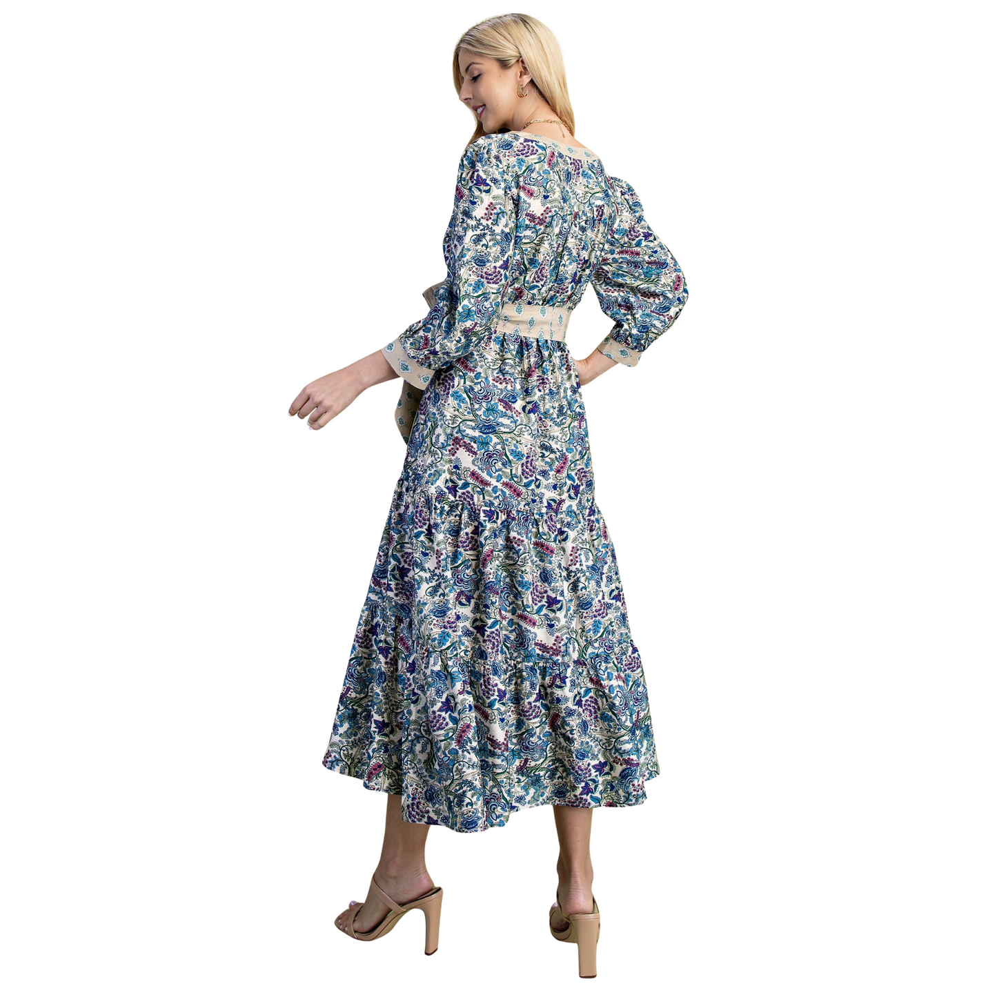 The GiGio Tiered Half Button Midi Dress in cobalt blue combines refined style with expert tailoring. Featuring long sleeves and a flattering belted waist, this dress offers a sophisticated silhouette that enhances your figure. Its midi length and tiered design create a graceful flow, perfect for both professional settings and elegant occasions. Crafted to deliver both comfort and confidence, this dress is a versatile addition to any wardrobe.