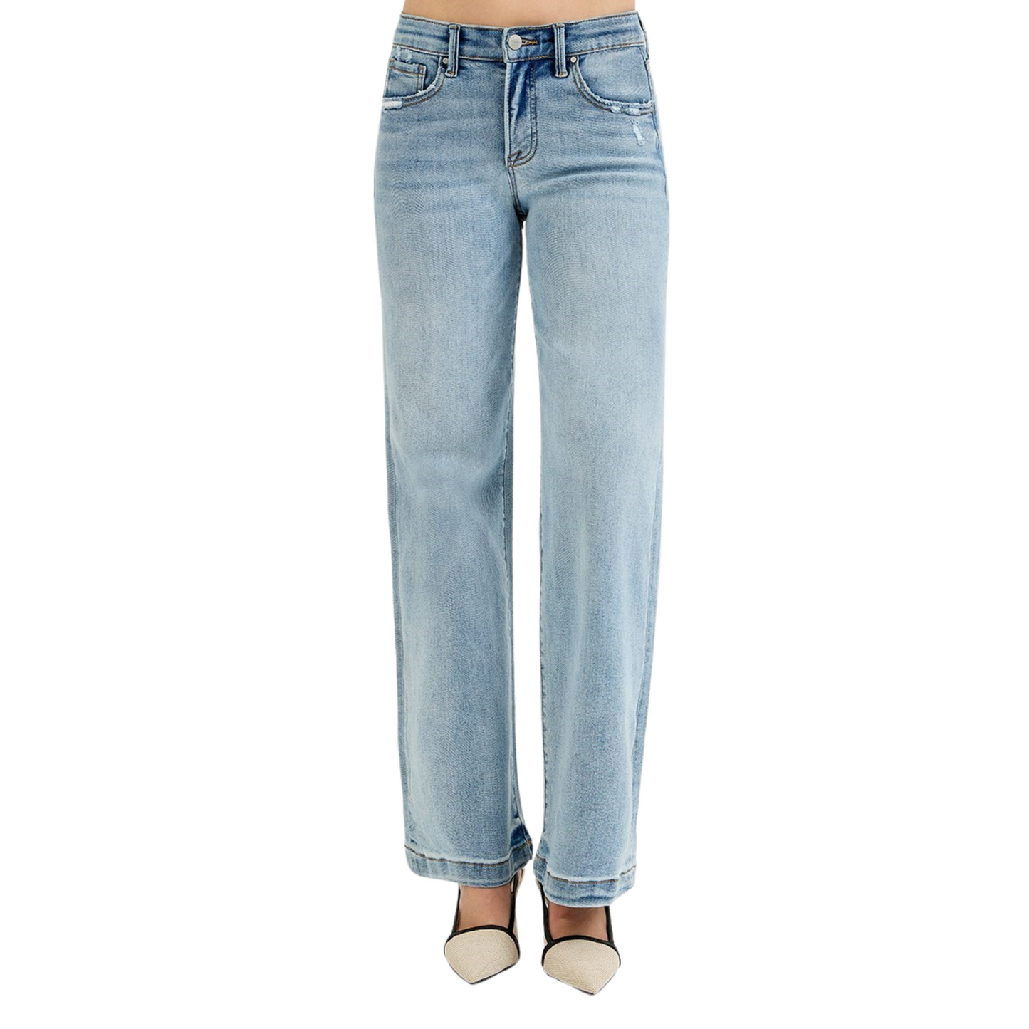 These Elastic Band Mid Rise Jeans from Risen offer a comfortable fit with a wide-leg silhouette and an elastic waistband that adapts to your shape. The light wash finish provides a versatile, modern look suitable for various occasions, combining style with ease of wear. Ideal for those seeking both comfort and contemporary design in their denim collection.