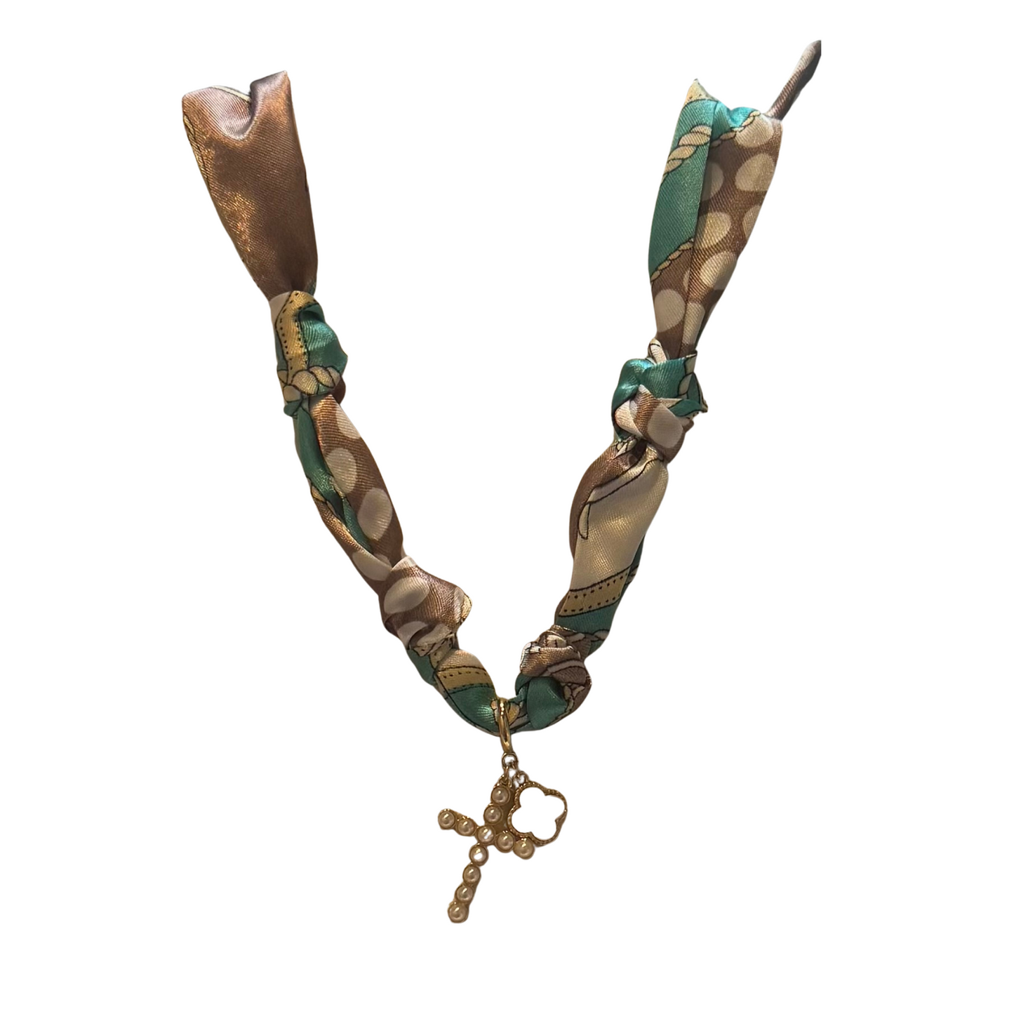 Green scarf necklace with pearl heart pendant