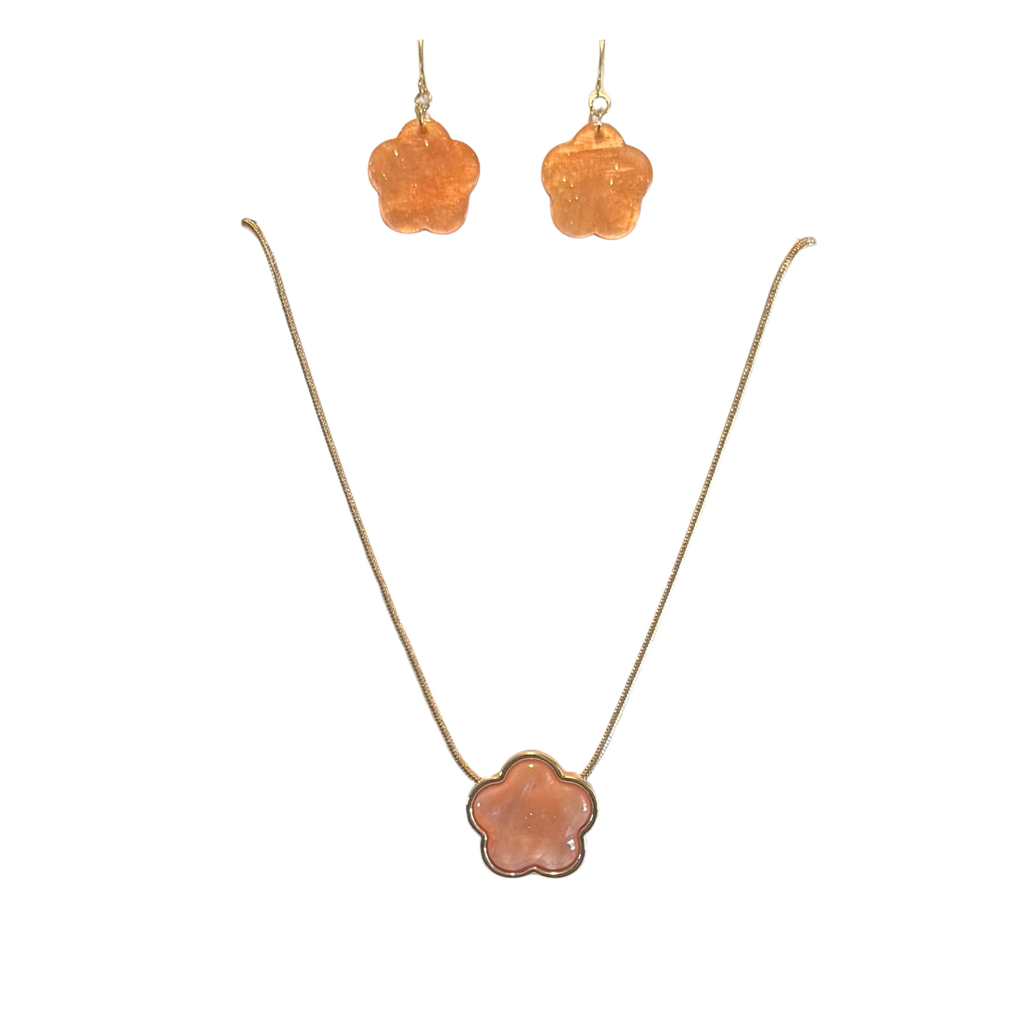 Flower accent jewelry set in peach