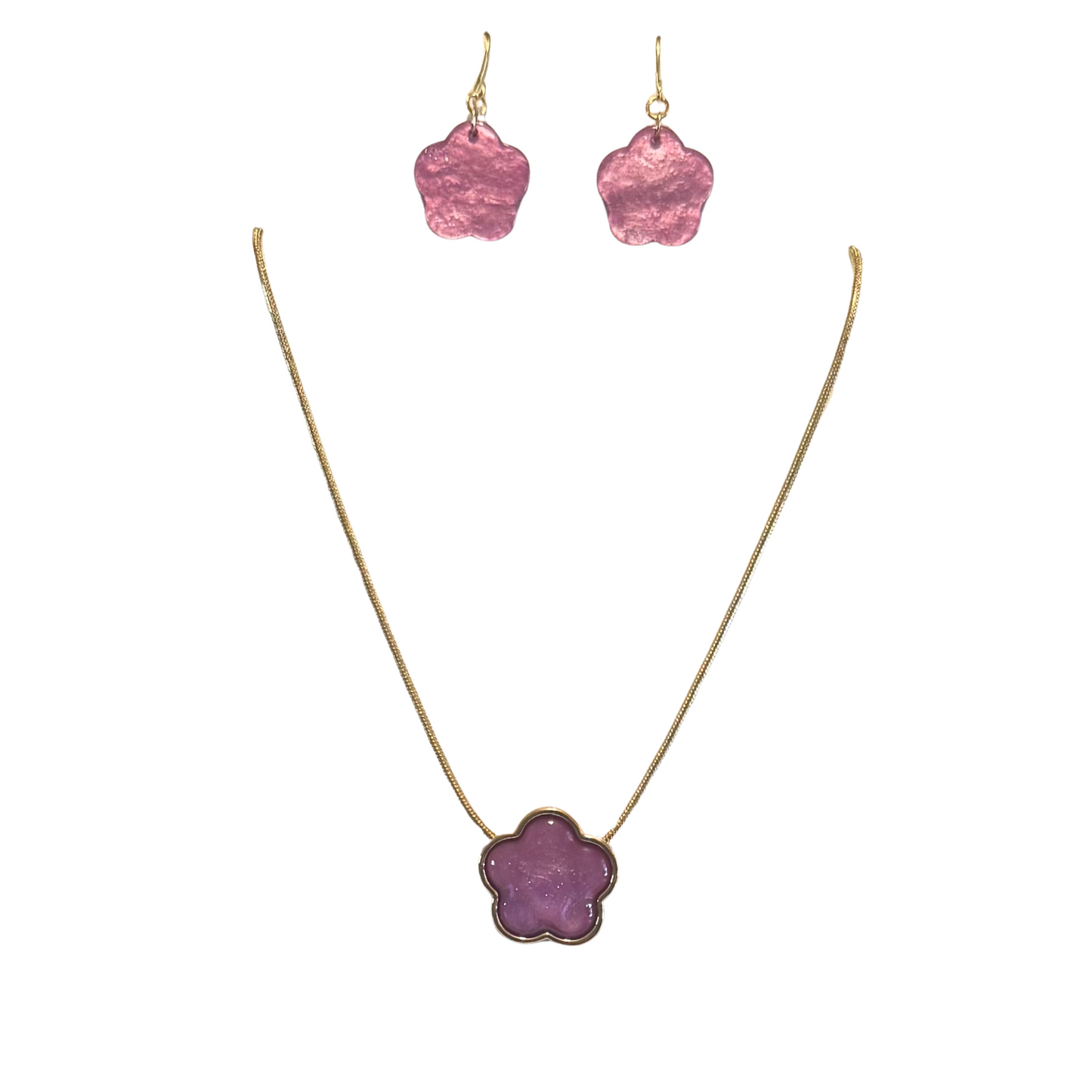 Flower accent jewelry set in purple