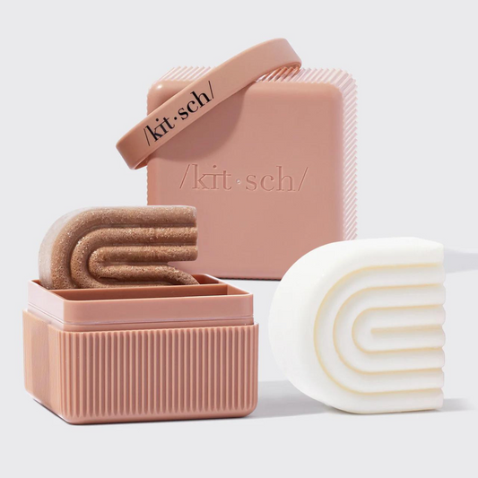 Compact travel case fits 2 bars (compatible with Kitsch Solid Shampoo & Solid Conditioner) Chic & functional design features a removable silicone band for a leak-resistant closure Features a divider for mess-free storage Bottom groove design helps keep your bars dry so they last longer TSA-approved size allows for effortless travel with your beauty essentials Eco-friendly; made from 100% recycled plastic Dimension: 3"W x 3"H x 3"D