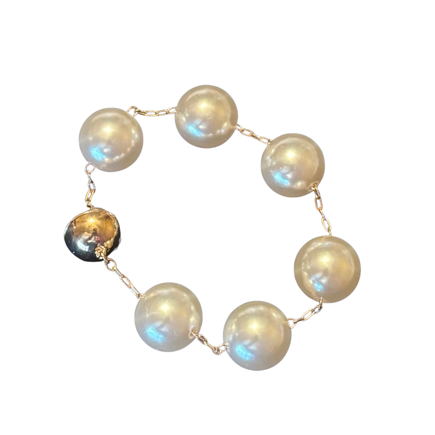 Magnetic Beaded Bracelet in white