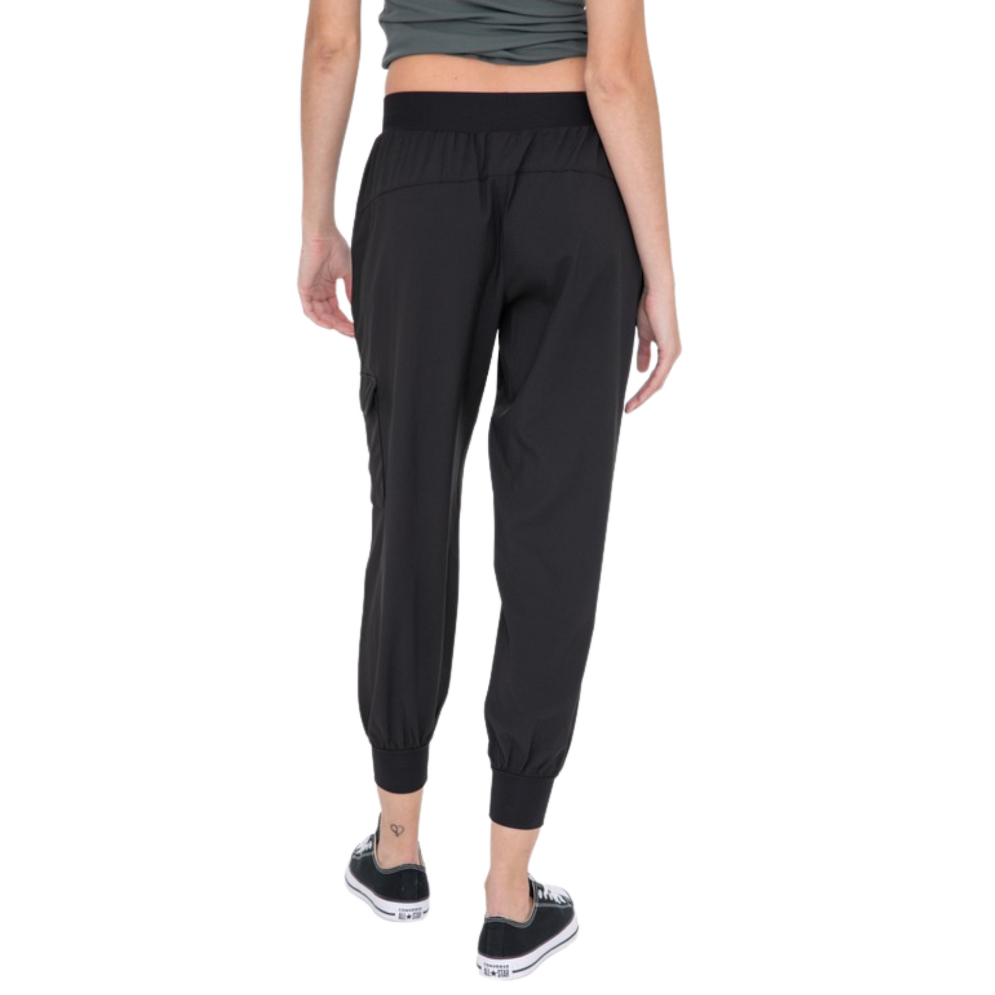 These High Waisted Capri Active Joggers offer a perfect blend of style and functionality. With convenient front pockets for quick access and a secure zipper pocket for keeping important items safe, you can stay focused on your exercise routine. The cargo-style pocket adds utility, while the ribbed back and drawstring offer an adjustable fit. The swoop back seam provides a flattering cut.