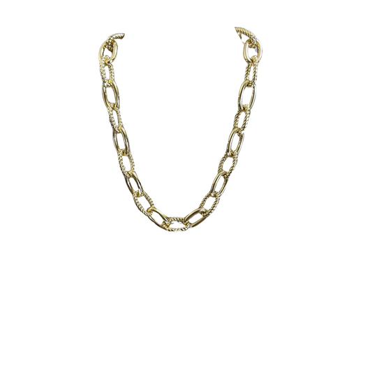Elevate your everyday style with this Short Chain Link Necklace from Perdido Gems. Crafted in lustrous gold, the classic chain link design offers timeless elegance and versatility. Perfect for layering or wearing solo, this piece transitions seamlessly from casual to sophisticated occasions. A wardrobe essential that complements any outfit.
