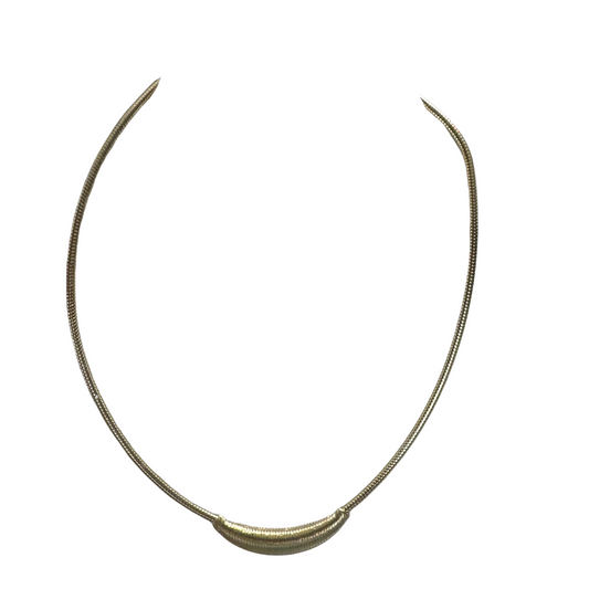 Elevate your style with this expertly crafted gold bar accent necklace. Its sleek, minimalist design offers a refined touch that complements any outfit, making it perfect for both everyday wear and special occasions. The high-quality gold finish ensures lasting shine and durability, providing a timeless accessory that enhances your jewelry collection with subtle sophistication.