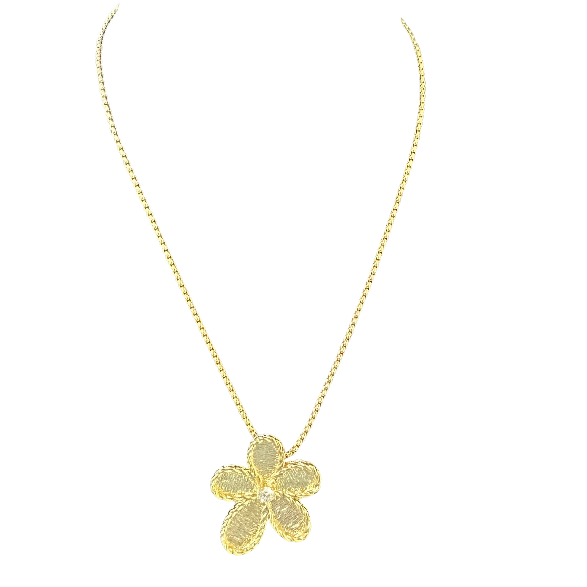 Flower Necklace in gold