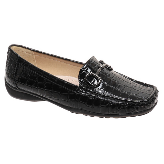 Hazel loafers by Pierre Dumas feature a stylish black crocodile print. Designed with expert craftsmanship, these loafers offer a sophisticated and elegant look for any occasion. Made from high-quality materials, they are both durable and fashionable. Upgrade your shoe collection with Hazel.