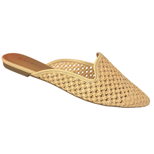 Expertly crafted and designed for comfort, this natural colored journal features an open back, closed toe, and open weave design for a stylish and breathable look. The flat shoe design makes it perfect for all-day wear.