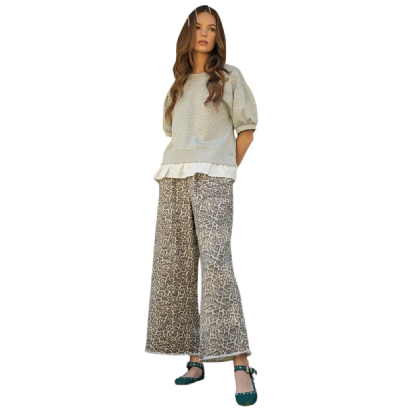 These Jodifl drawstring pants feature a stylish leopard print and a comfortable loose fit, ideal for all-day wear. The adjustable drawstring waist ensures a personalized fit, while side pockets add functionality without compromising style. Perfect for those seeking a blend of trend-forward design and practical comfort.