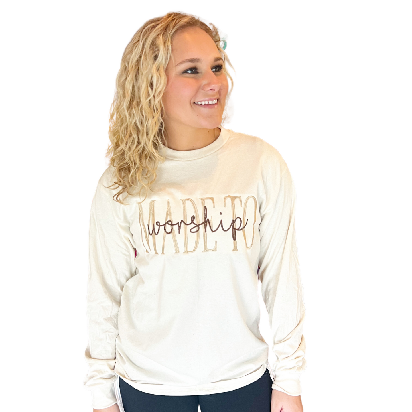 This stylish sweatshirt is perfect for any fan of the “Made To Worship” label. It is crafted from a lightweight cream fabric and is printed with the iconic “Made To Worship” logo. Wear this piece and show off your unique style.