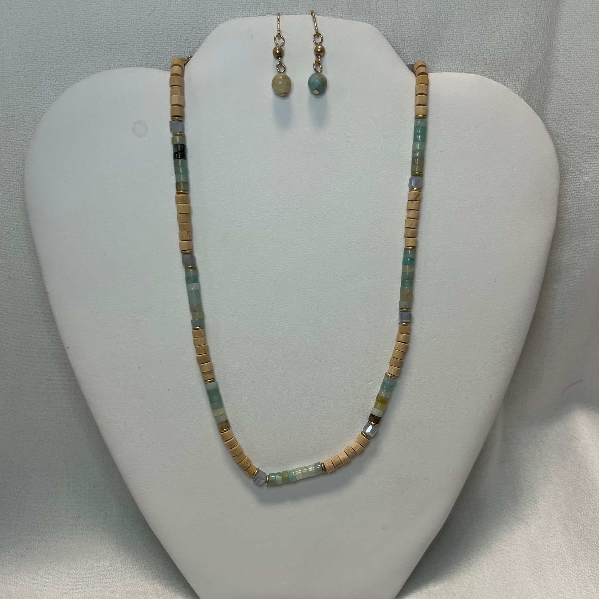blue colored beaded necklace set