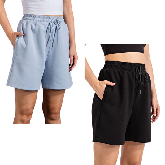 Experience comfort on any adventure with these Point Short Pants. Designed with side pockets and a drawstring for a secure fit, these lightweight pants are available in sky blue or black. Perfect for both casual and active wear.