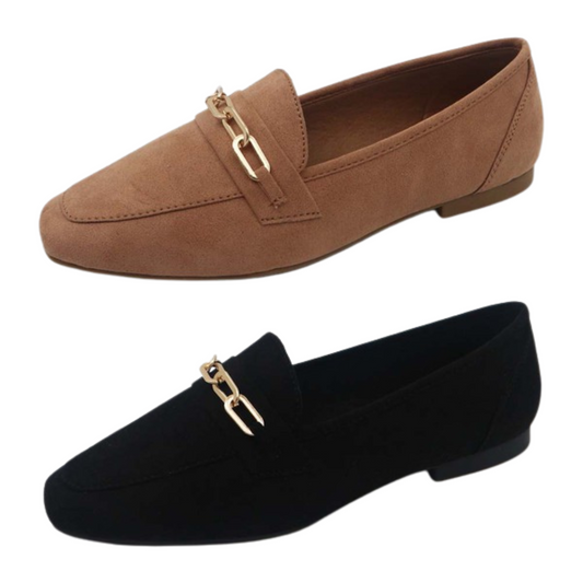 The Sweep-12 loafer provides a stylish, professional look. This slip-on shoe is available in camel or black and features a unique gold accent, giving it a timeless, fashionable look. Perfect for the office or a night out.