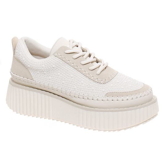 Sweet-2 sneakers are made with Pierre Dumas cream for ultimate comfort and style. These high-quality sneakers provide superior support and durability, perfect for any active lifestyle. Stay on-trend and feel great with Sweet-2 sneakers.