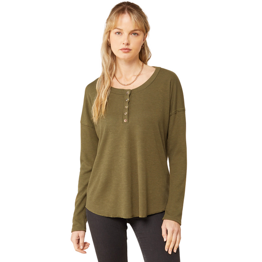 This thermal henley top is ideal for the cooler months. Crafted in an olive color, this top features a classic button up design, a v neck, and long sleeves to keep your arms warm and cozy. Perfect for layering under your favorite sweaters and jackets.