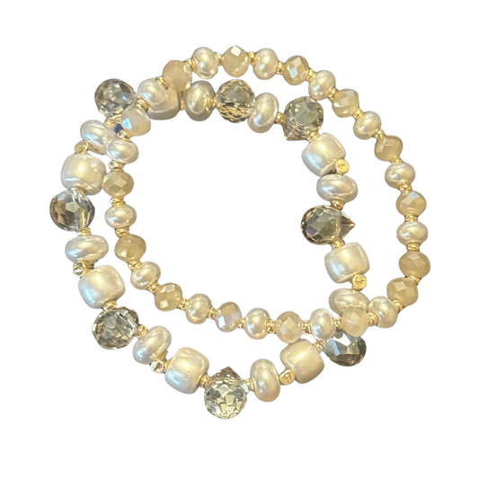 Discover refined elegance with this Euro Collection bracelet duo. Crafted with quality beads on resilient elastic cord, these stretchy bracelets deliver sophisticated style without compromising on comfort. The flexible design accommodates various wrist sizes while maintaining a polished appearance. Stack them for visual impact or wear individually—their versatile aesthetic complements both minimalist and bold wardrobes. An investment piece that transitions seamlessly from everyday wear to special occasions.