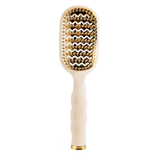 The Vented Brush in Tan&nbsp;is your new secret to faster, smoother blowouts. Pairing a Quick-Heat Aluminum Plate that heats up in seconds and distributes heat evenly with a vented design to enhance air flow, this vent brush works perfectly with your blow dryer to cut down on styling time without cutting corners on results.