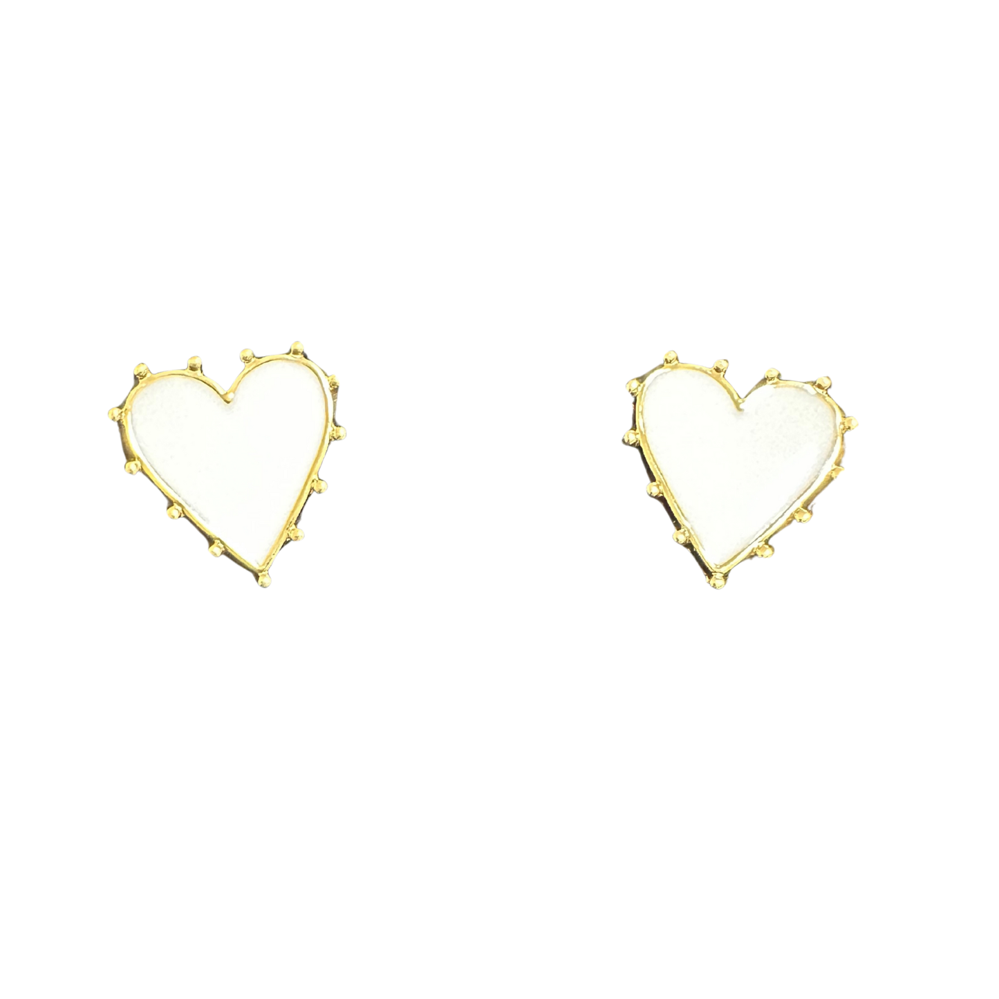 Heart stud earrings in white